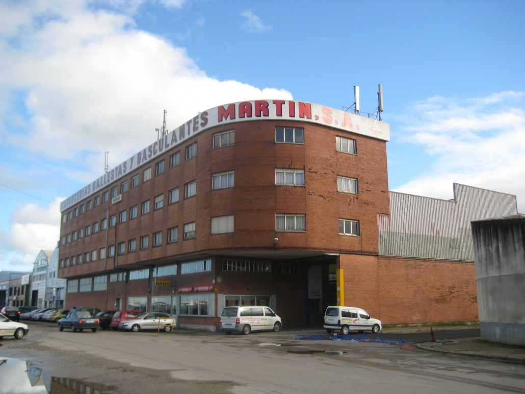 Instalaciones Carrocerias y Basculantes Martín SA en Santander